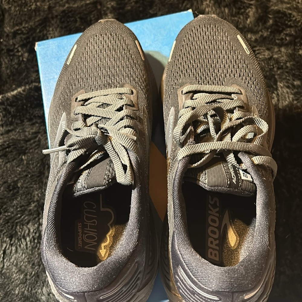 Brooks Adrenaline GTS 22 shoes - Picture 4 of 6